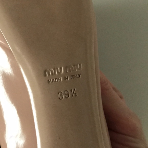 Shoes - Picture 5 of 5